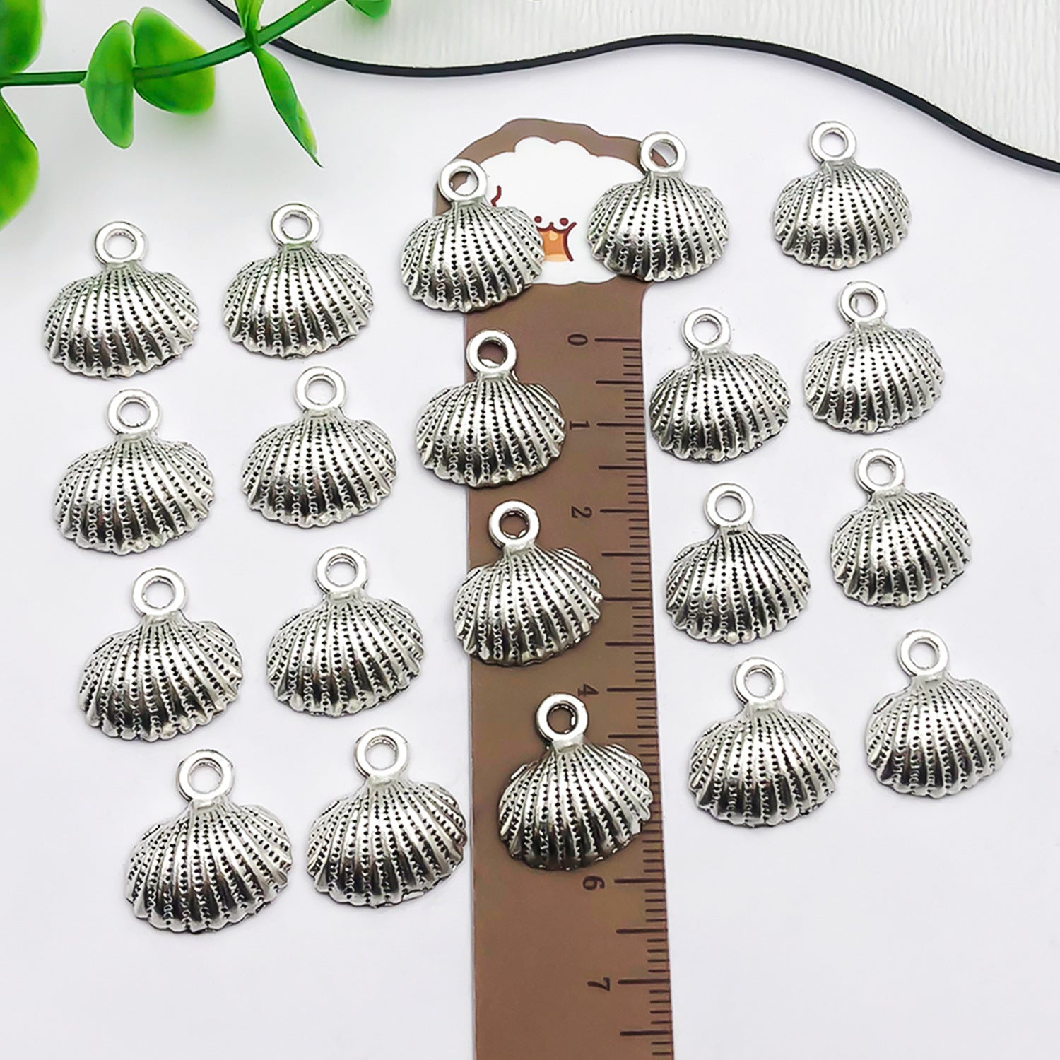18x17mm Antique Silver Zinc Alloy Shell Charm Pendant for Bracelet Necklace Keychain DIY