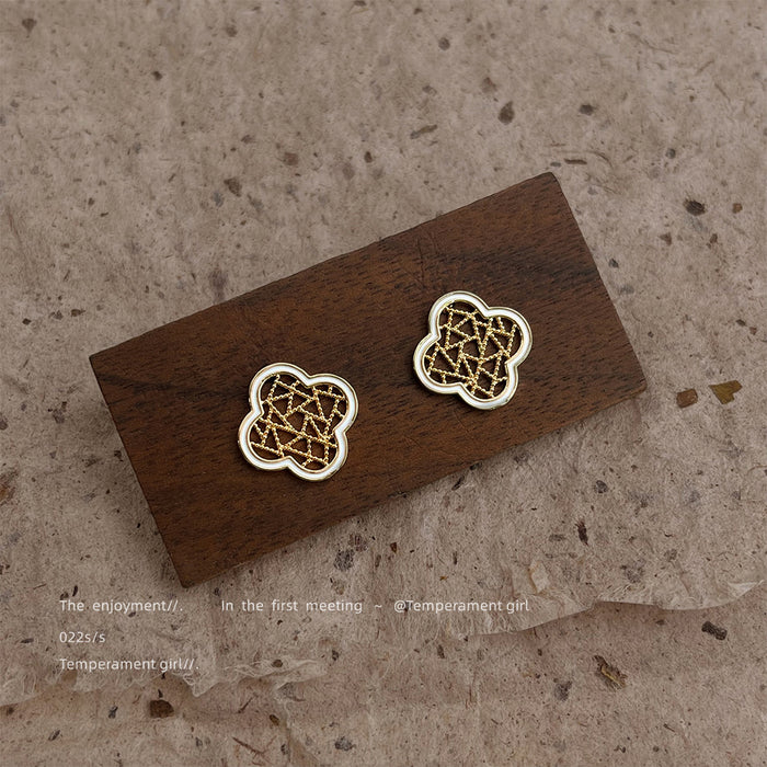 Gold Quatrefoil Lattice Window Pattern Stud Earrings