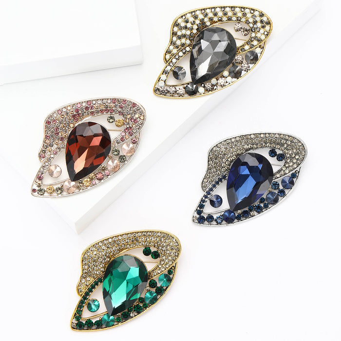 Rhinestone Teardrop Openwork Alloy Brooch Four Colors