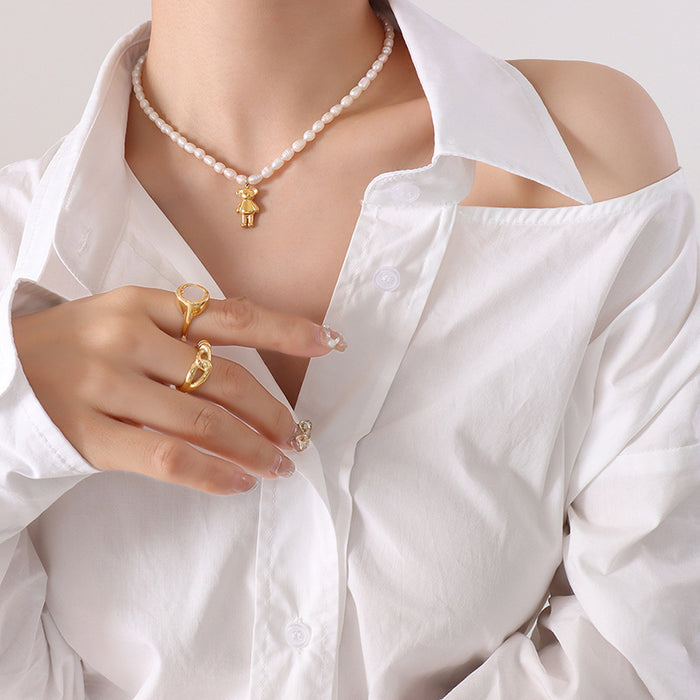 White Freshwater Pearl Bear Pendant Necklace Gold Clasp 39+5cm