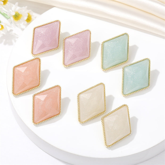 Gold Tone Faceted Diamond Shape Resin Stud Earrings in Four Colors