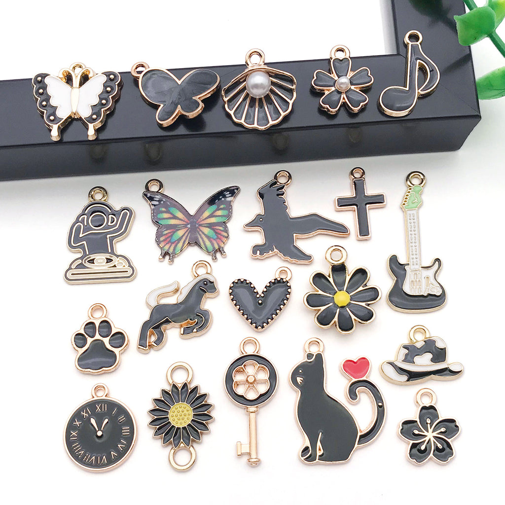 Black Enamel Zinc Alloy Heart Cross Pattern Charm Pendant for DIY Bracelet Necklace