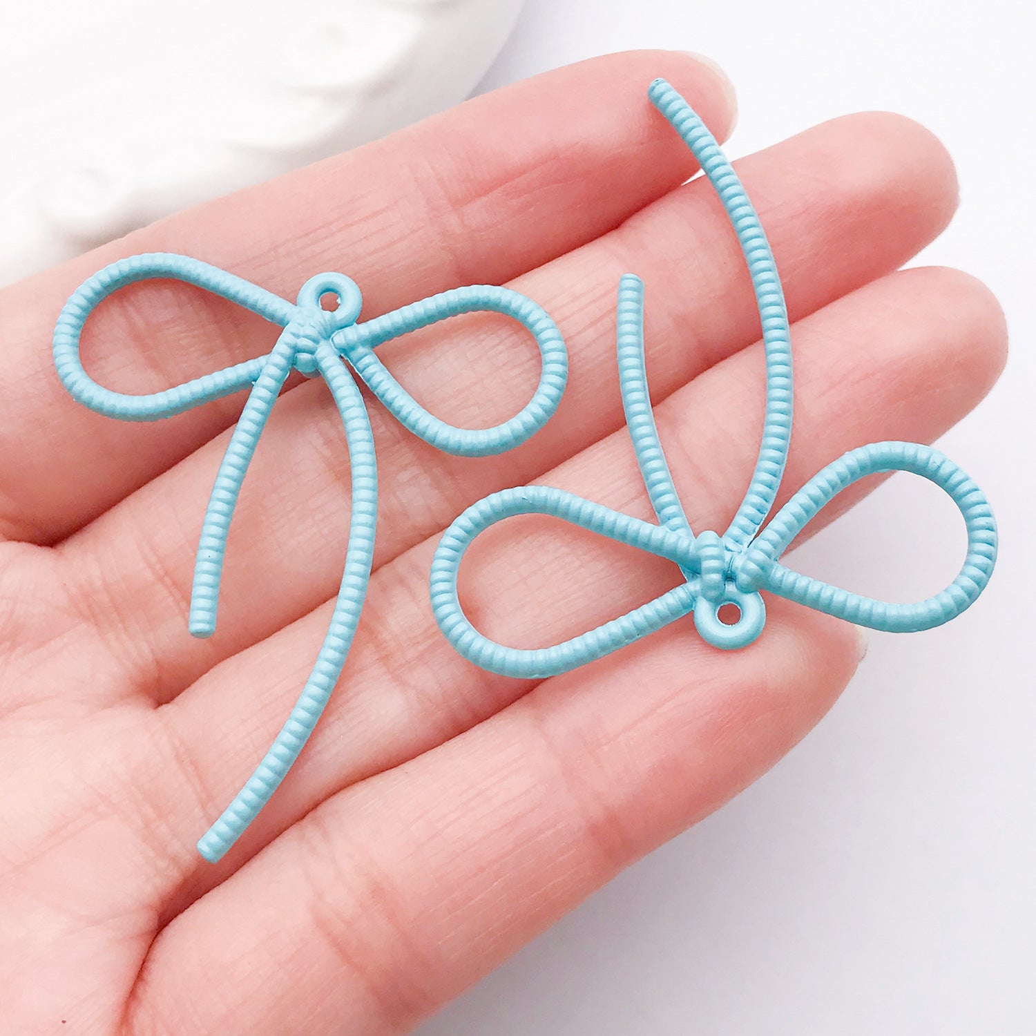 Color Painted Zinc Alloy Hollow Bow Ribbon Butterfly Charm Pendant for DIY Earrings Hair Accessories
