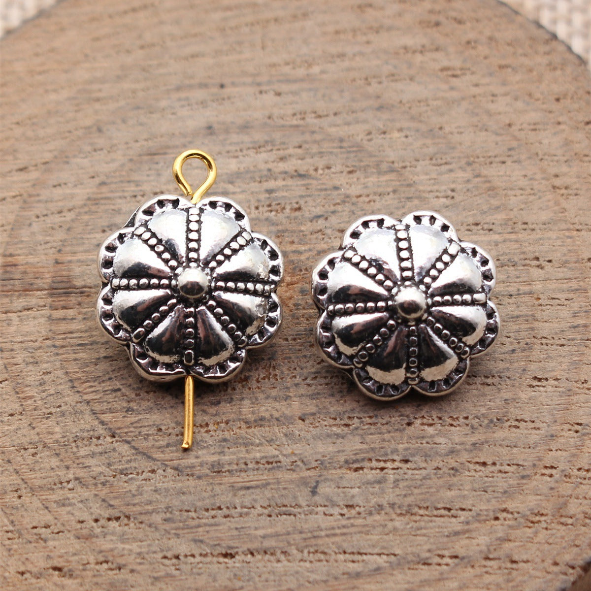 14x14x8.5mm 3.6g Antique Silver Zinc Alloy Flower Shape Spacer Beads for DIY Bracelet Necklace Making