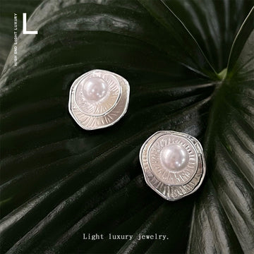 Silver Layered Ruffle Disc Pearl Center Stud Earrings