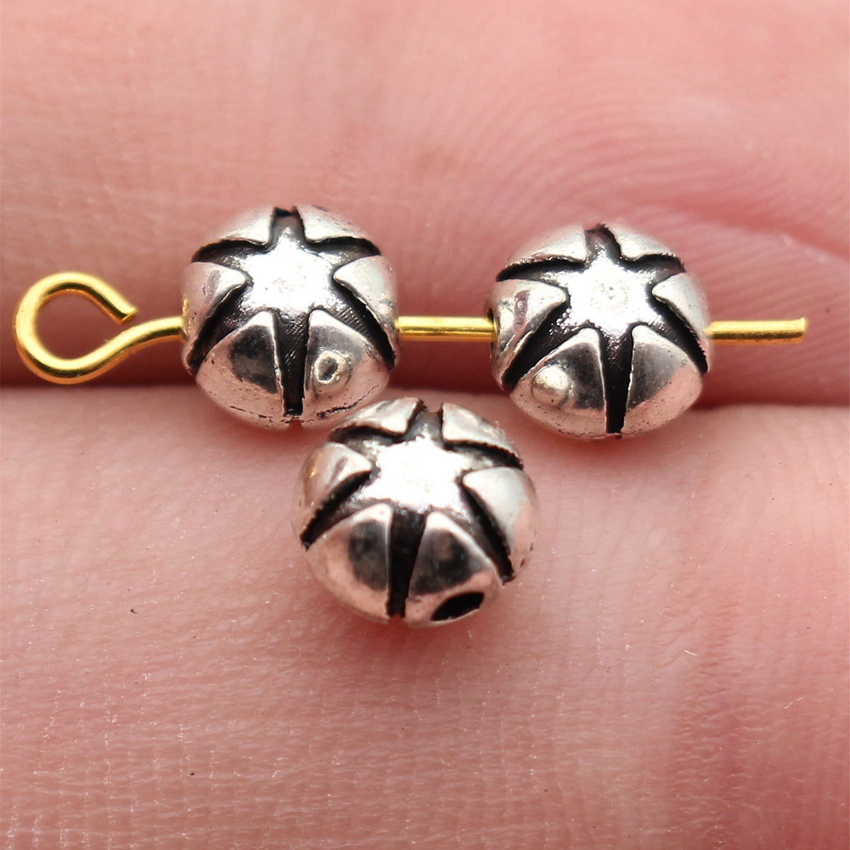6.9x6.5x5mm 0.71g Antique Silver Zinc Alloy Starburst Pattern Loose Metal Beads for Bracelet Necklace DIY