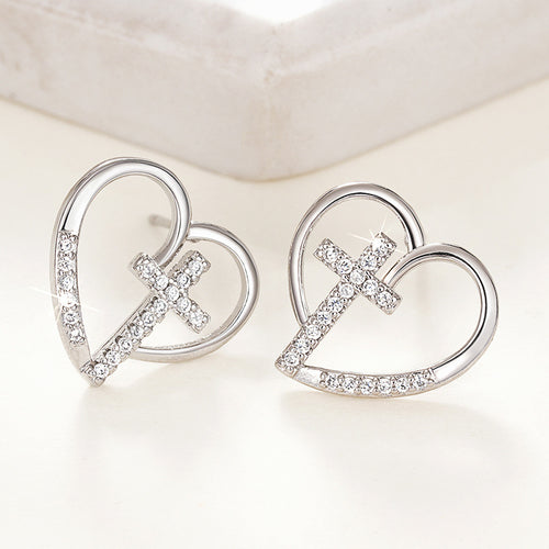 Front product view of the open heart outlines crossed by clear accent arrows