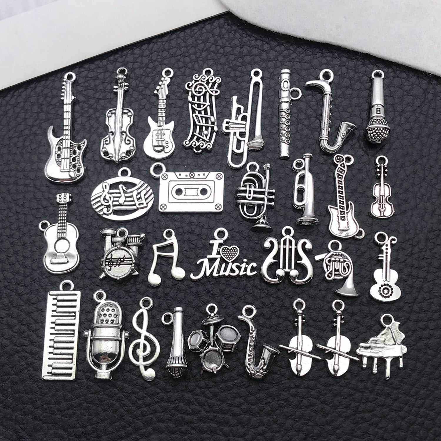 Antique Silver Zinc Alloy Musical Instrument Music Note Charm Pendant for DIY Jewelry