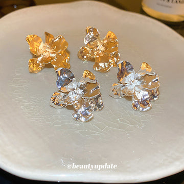 Sculpted Metal Flower Stud Earrings For Women Jewelry