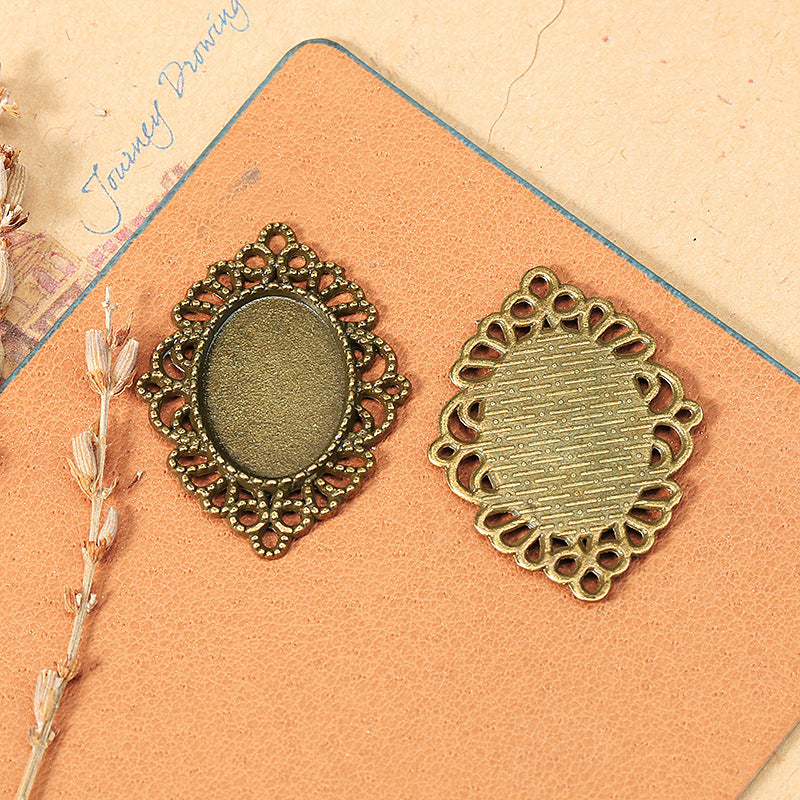18x13mm Lace Edge Cabochon Tray Charm Pendant Base