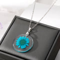 Clear Resin Daisy Dried Flower Pendant Necklaces Five Colors view 3
