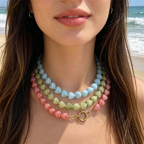 Front display of the pictured heart bead necklaces and its visible color details