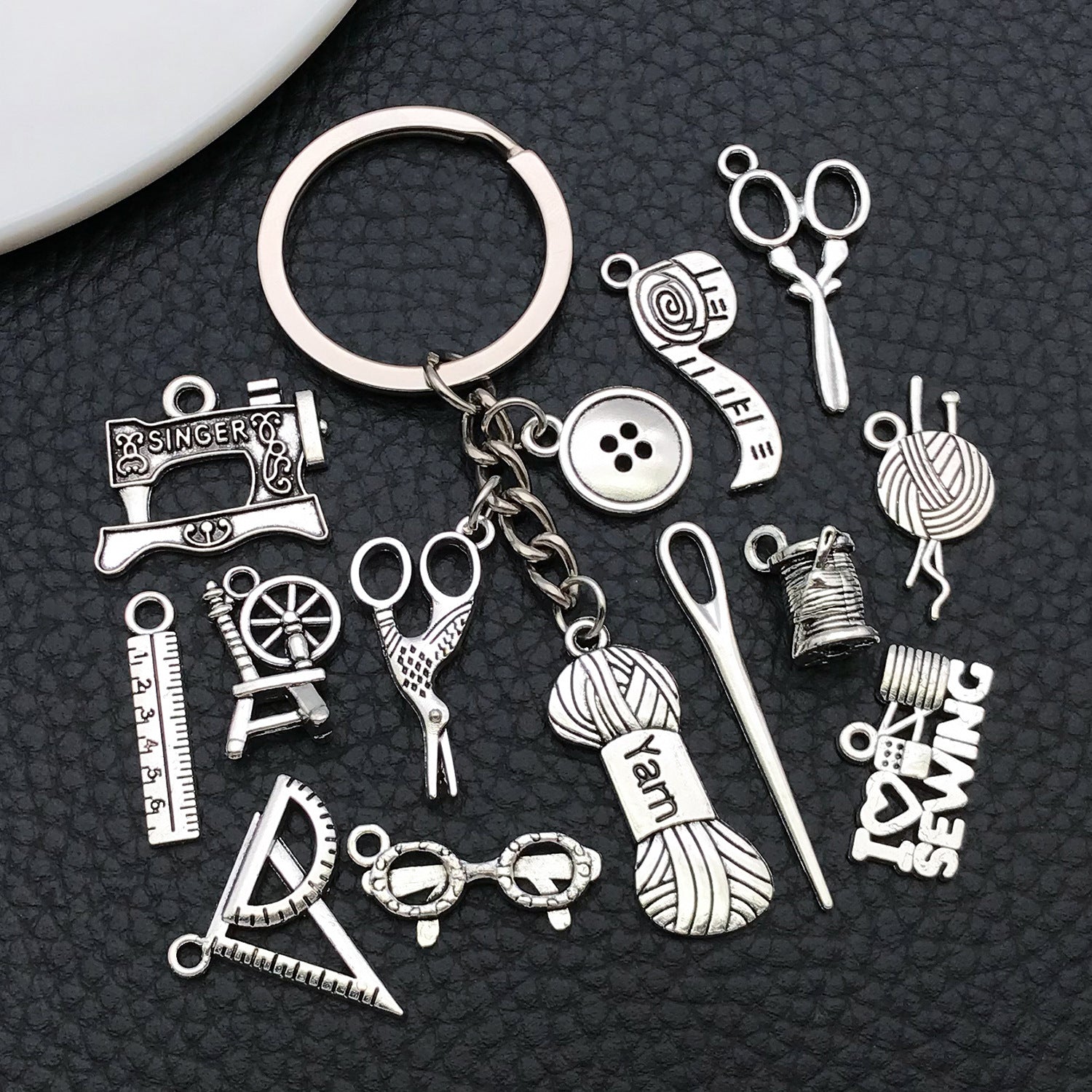Antique Silver Zinc Alloy Scissors Sewing Machine Button Charm Pendant for DIY Jewelry