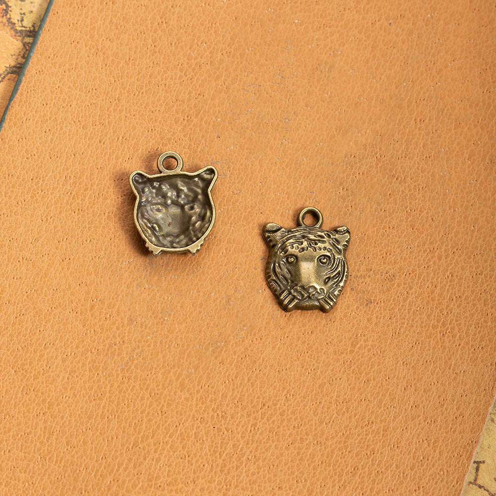 Mini Vintage Leopard or Tiger Head Alloy Charm Pendant