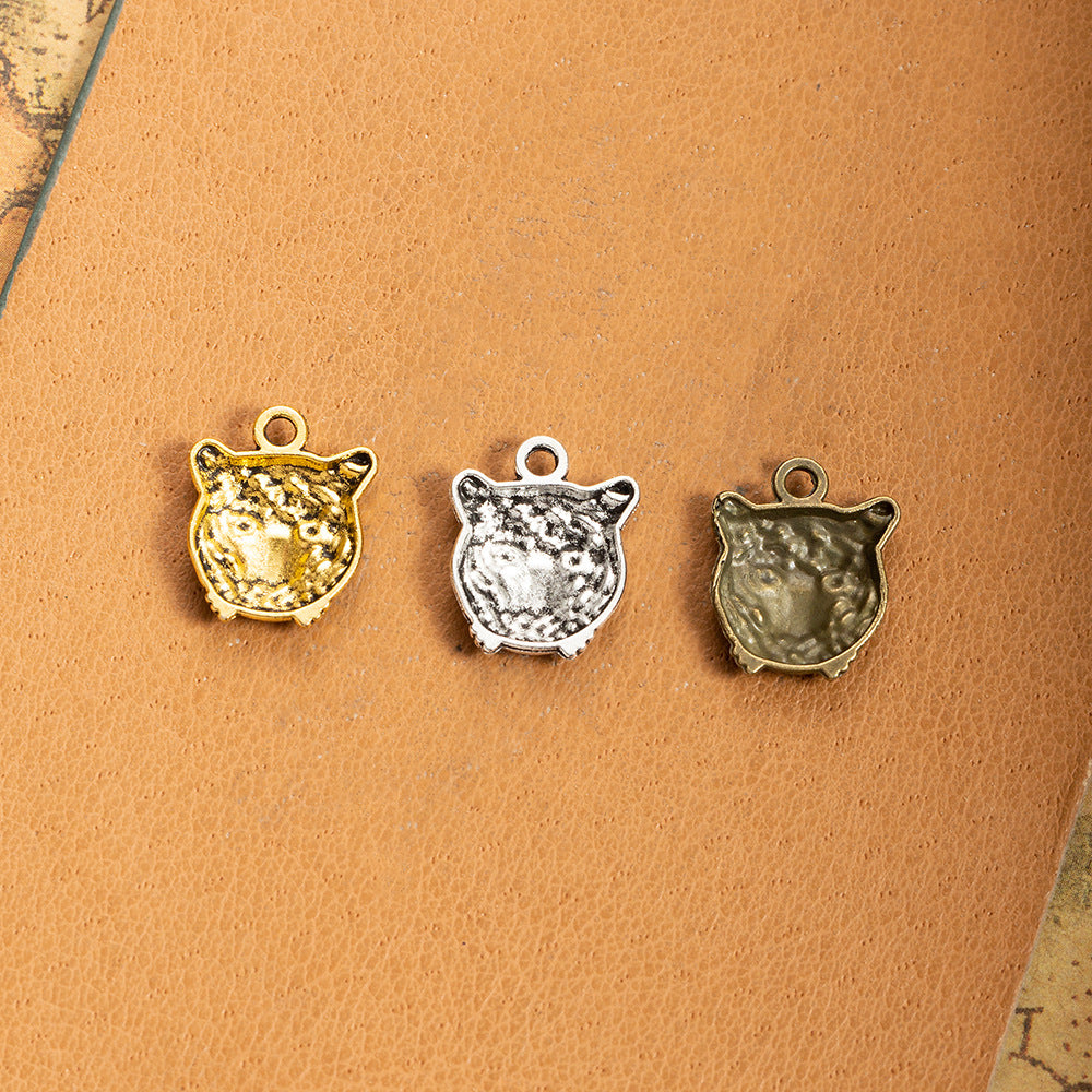 Mini Vintage Leopard or Tiger Head Alloy Charm Pendant