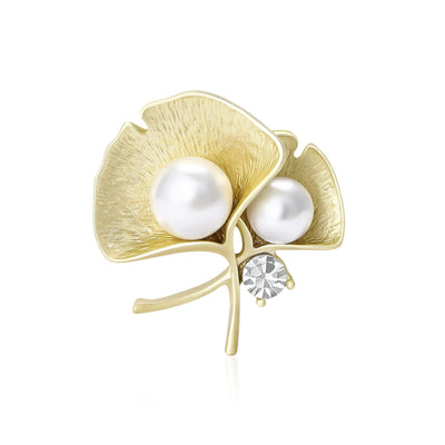 Ginkgo leaves with pearls shown from the front