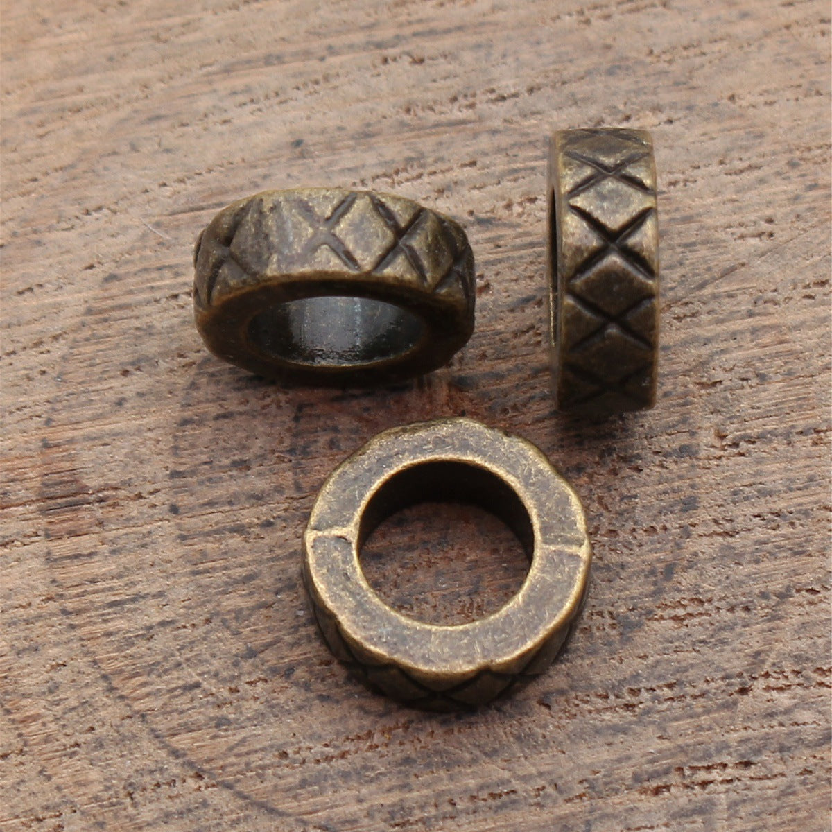 11x11x4mm 1.5g Antique Bronze Zinc Alloy X Texture Large Hole Spacer Beads for Bracelet Jewelry Making