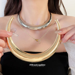 Wide Polished Collar Necklace in Gold Tone or Silver Tone