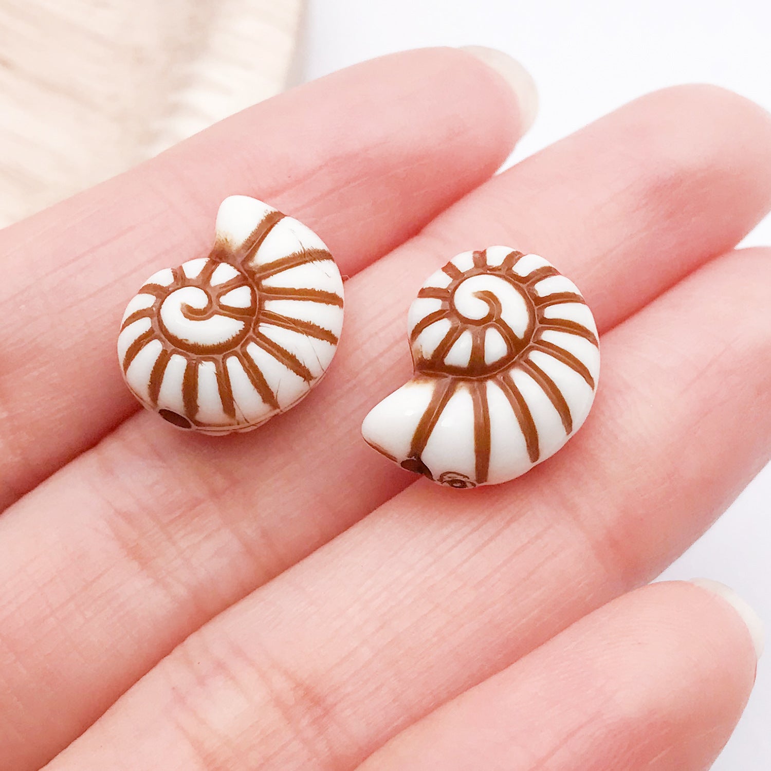 Acrylic Shell Conch Starfish Charm Pendants