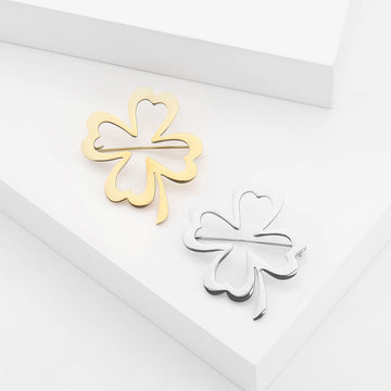 Flat Four Leaf Clover Brooch in Gold or Silver Tone