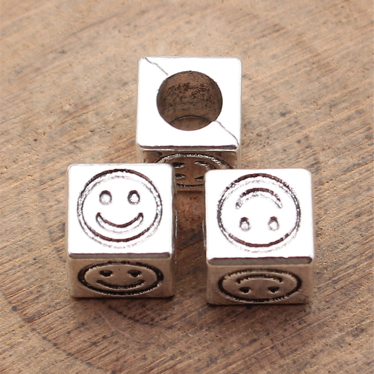 8.3x7.7x7.7mm 2.1g Antique Silver Zinc Alloy Square Four-Sided Smiley Face Large Hole Beads for Bracelet DIY