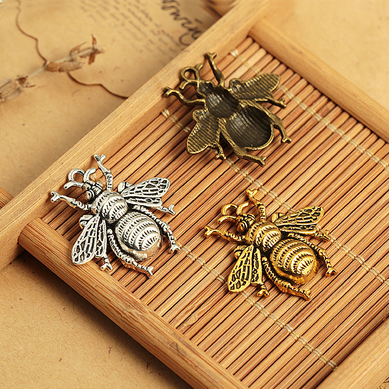 25mm Vintage Alloy Bee Charm Pendant for DIY Jewelry