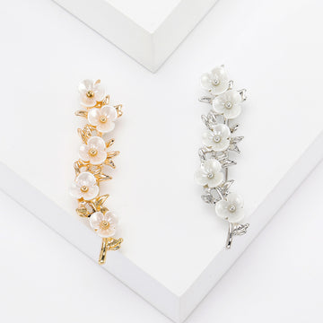 Pearl Blossom Branch Brooch with Five Flowers Decorative Metal Pin