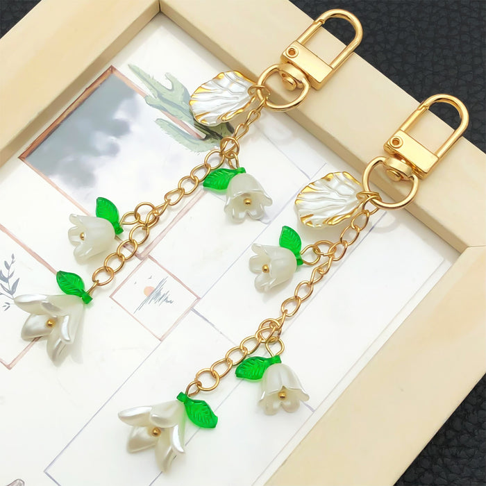 White Bell Flower Shell and Leaf U Clasp Keychains
