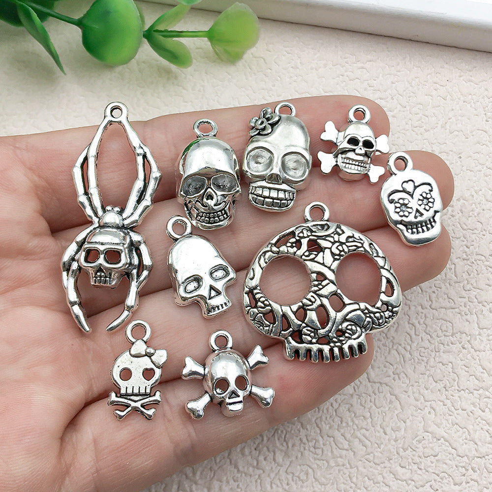 Vintage Zinc Alloy Halloween Skull Charm Pendant for DIY Earrings Bracelet Keychain Making
