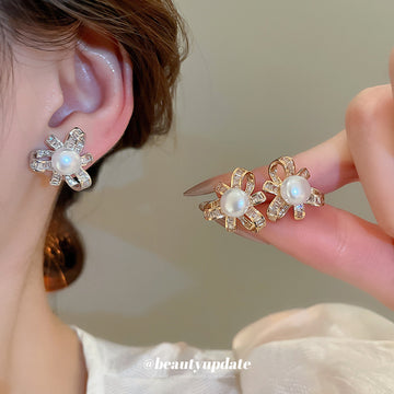 Crystal Flower Pearl Stud Earrings Decorative Jewelry Design