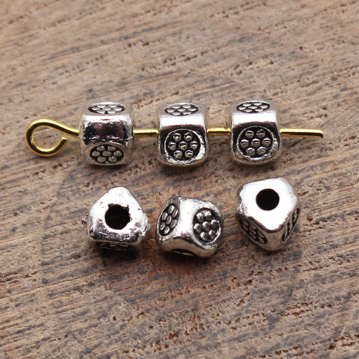 4.8x4.6x4.5mm 0.4g Antique Silver Zinc Alloy Round Textured Triangle Loose Metal Beads for Jewelry Making
