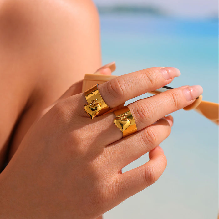 Hammered Open Band Ring With Dangling Heart Charm Pendant