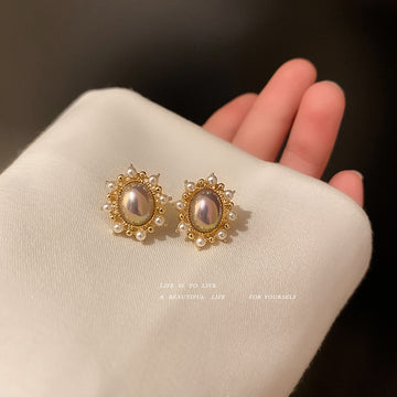 Oval Pearl Sunburst Stud Earrings in Gold Tone Fashion Jewelry Accessories