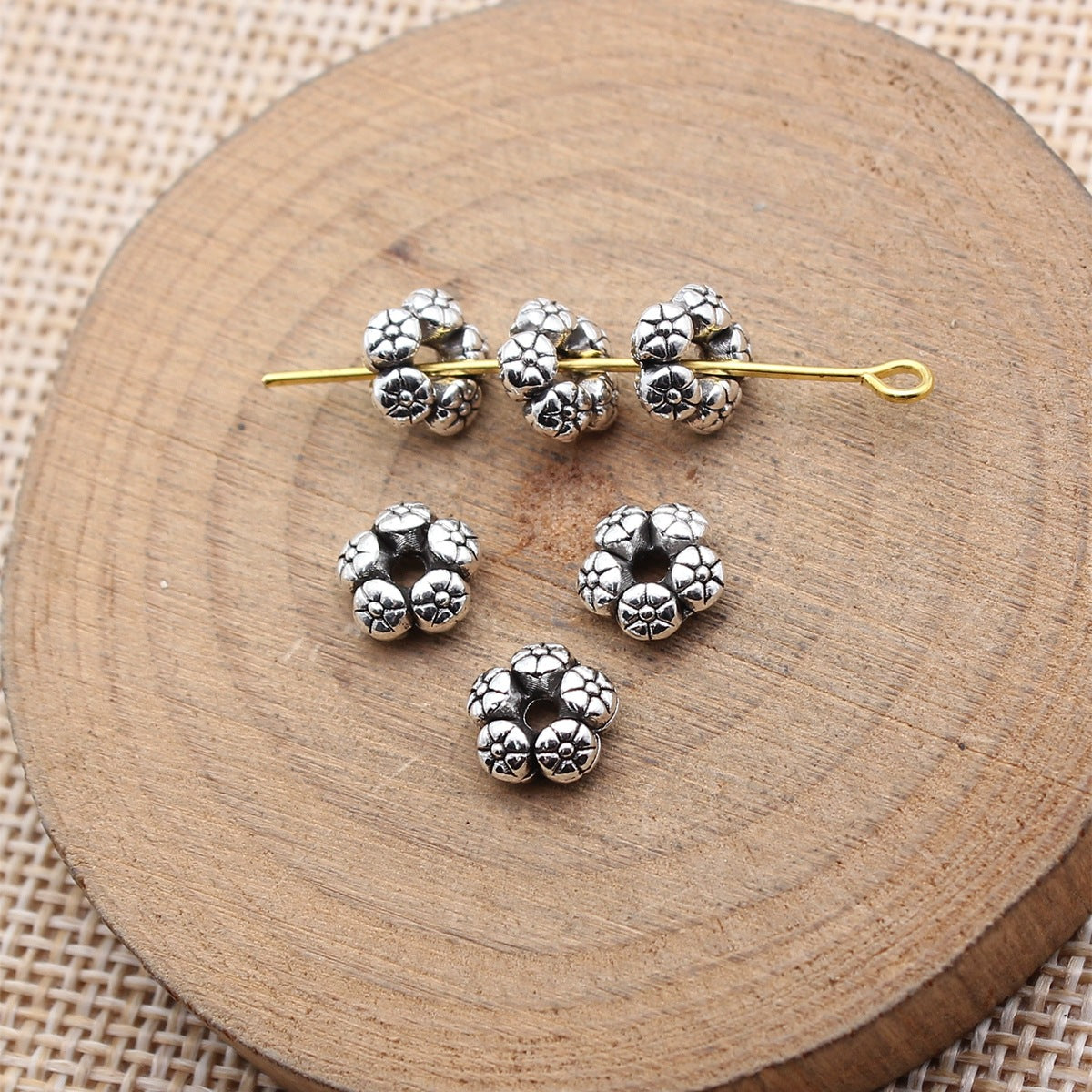 7.6x7.6x3.4mm 0.6g Antique Silver Zinc Alloy Flower Small Hole Spacer Beads for DIY Bracelet Jewelry Making