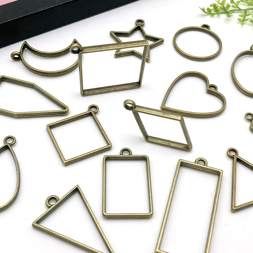 Zinc Alloy Heart Hollow Charm Pendants for DIY Bracelet Necklace Jewelry Making