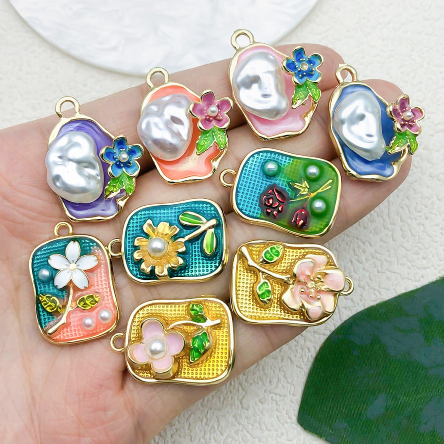 Zinc Alloy Vintage Flower Oil Painting Enamel Charm Pendant for DIY Hair Jewelry
