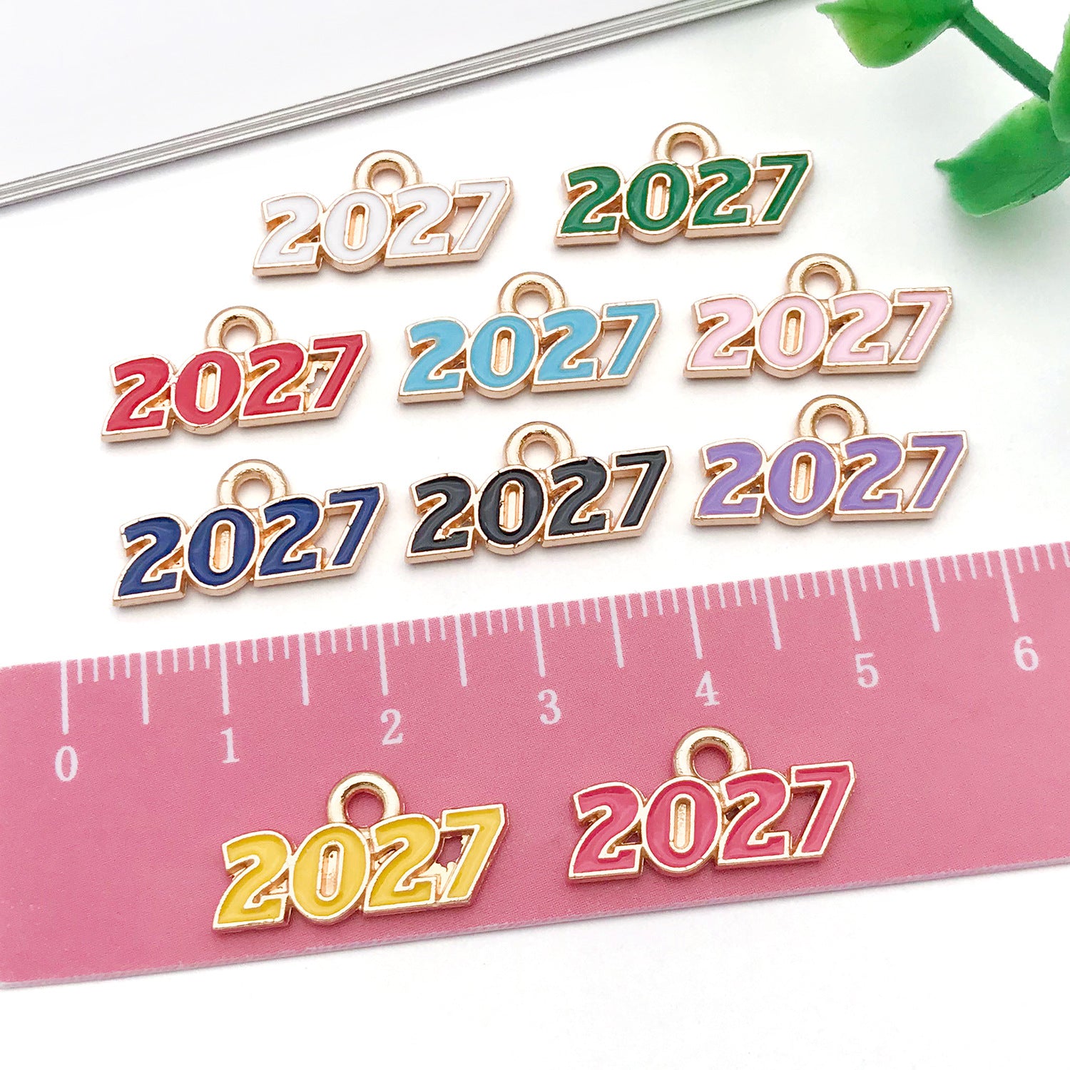KC Gold Enamel Zinc Alloy 2026 2027 2028 Year Number Charm Pendant for DIY Jewelry — 9×18mm