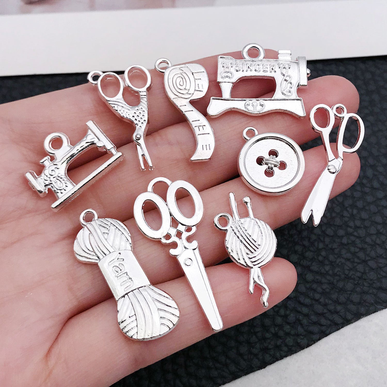 Vintage Zinc Alloy Scissors Sewing Machine Charm Pendant for DIY Bracelet Necklace Key Ring