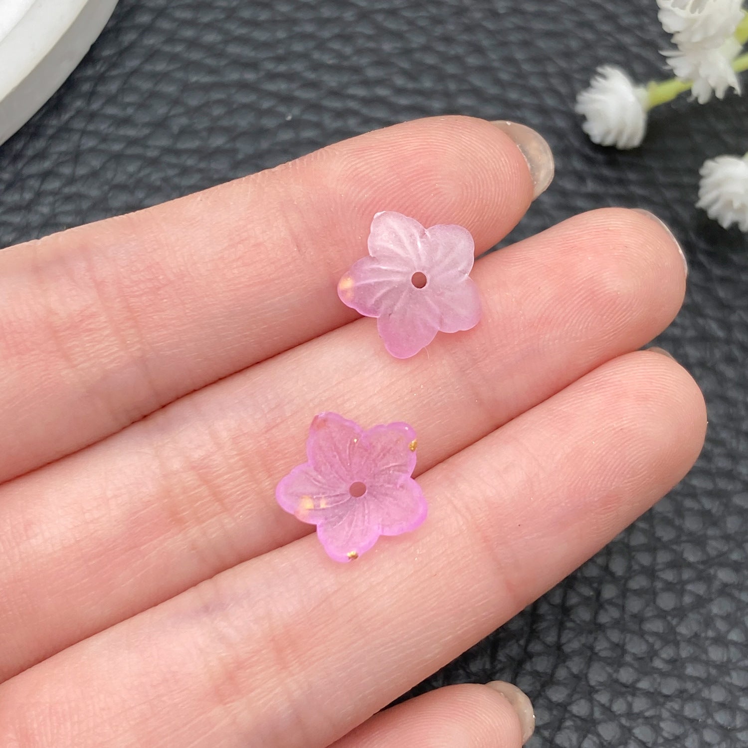 11mm Gold Splashed Acrylic Five Petal Plum Flower Charm Pendant for Hairpins Earrings