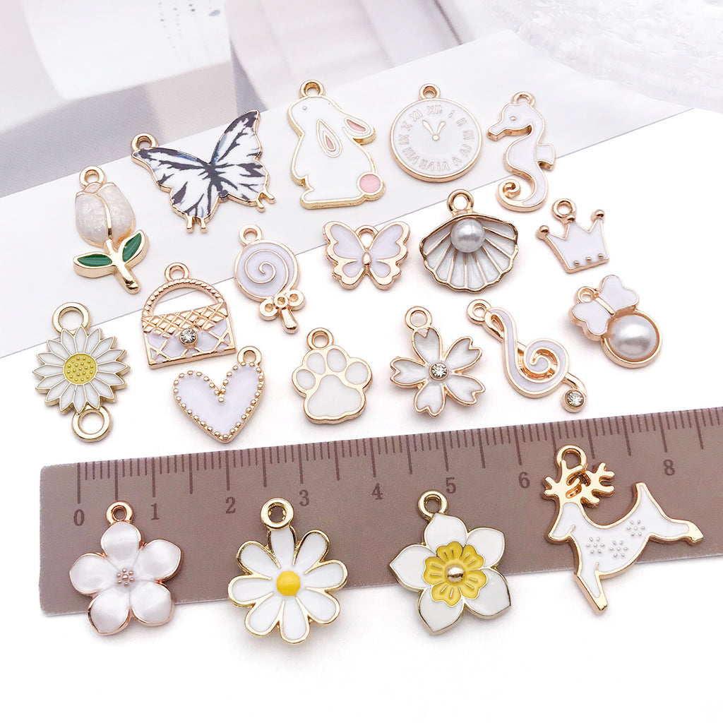 Enamel Zinc Alloy Shell Heart Enamel Charm Pendants