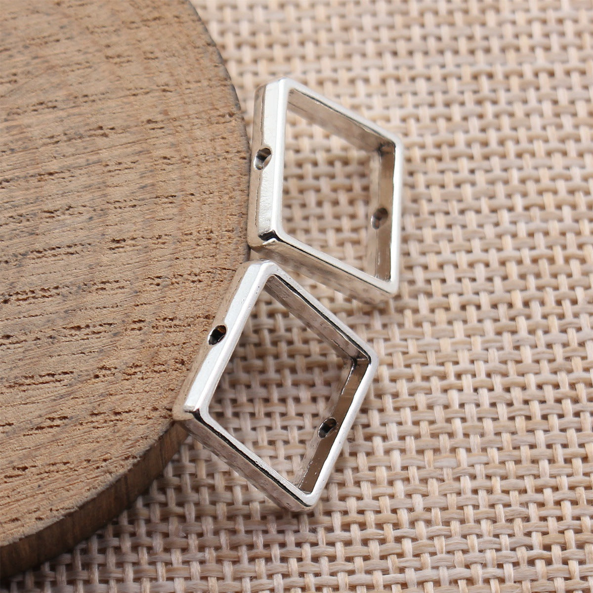 15x15mm 1.4g Multicolor Zinc Alloy Geometric Hollow Square Frame Loose Metal Beads for Jewelry Making