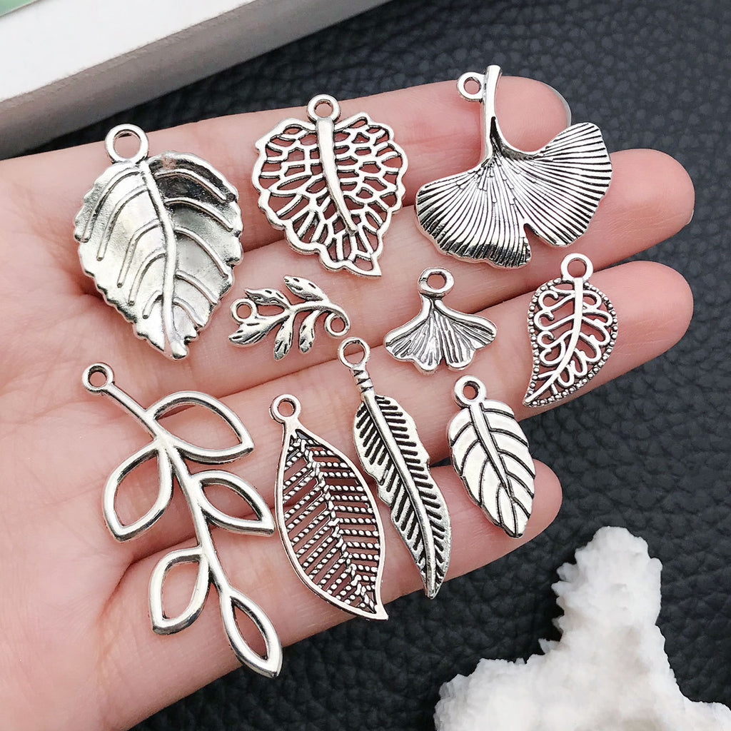 Antique Zinc Alloy Leaf Shape Charm Pendant for DIY Earrings Necklace Bracelet Making