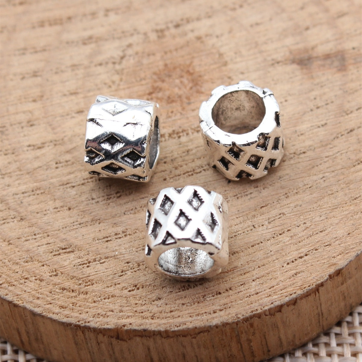 8.9x8.9x7.3mm 1.4g Antique Silver Zinc Alloy Checkered Round Large Hole Spacer Beads for Bracelet Making