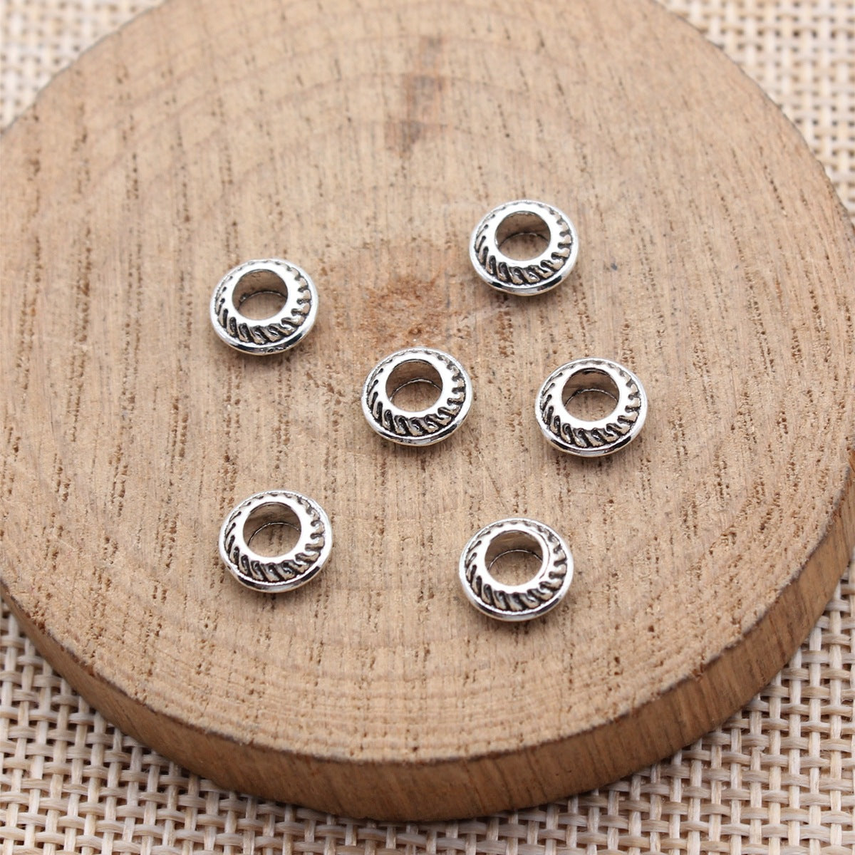 7.5x7.5x3.2mm 0.41g Antique Silver Zinc Alloy Flat Round Large Hole Spacer Beads for Bracelet Making