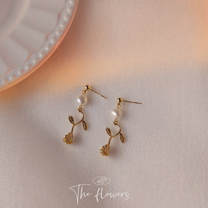 Gold Tone White Pearl Delicate Branch Leaf Flower Bud Drop Stud Earrings