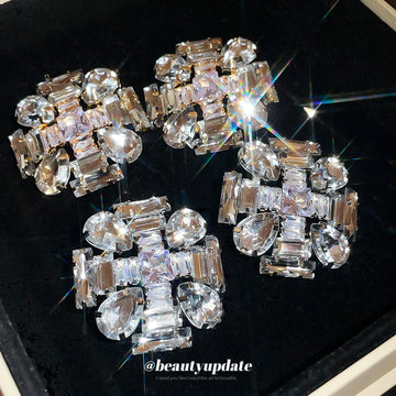 Geometric Clear Crystal Cluster Stud Earrings with Polished Metal Tone Details