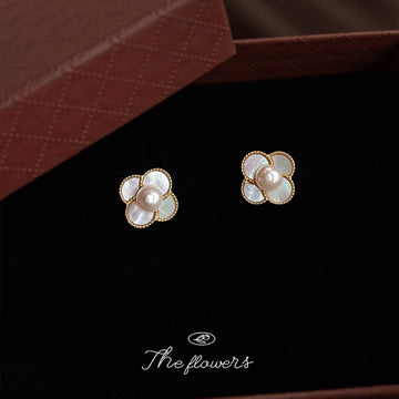 Gold Mother of Pearl Quatrefoil Flower Pearl Center Studs
