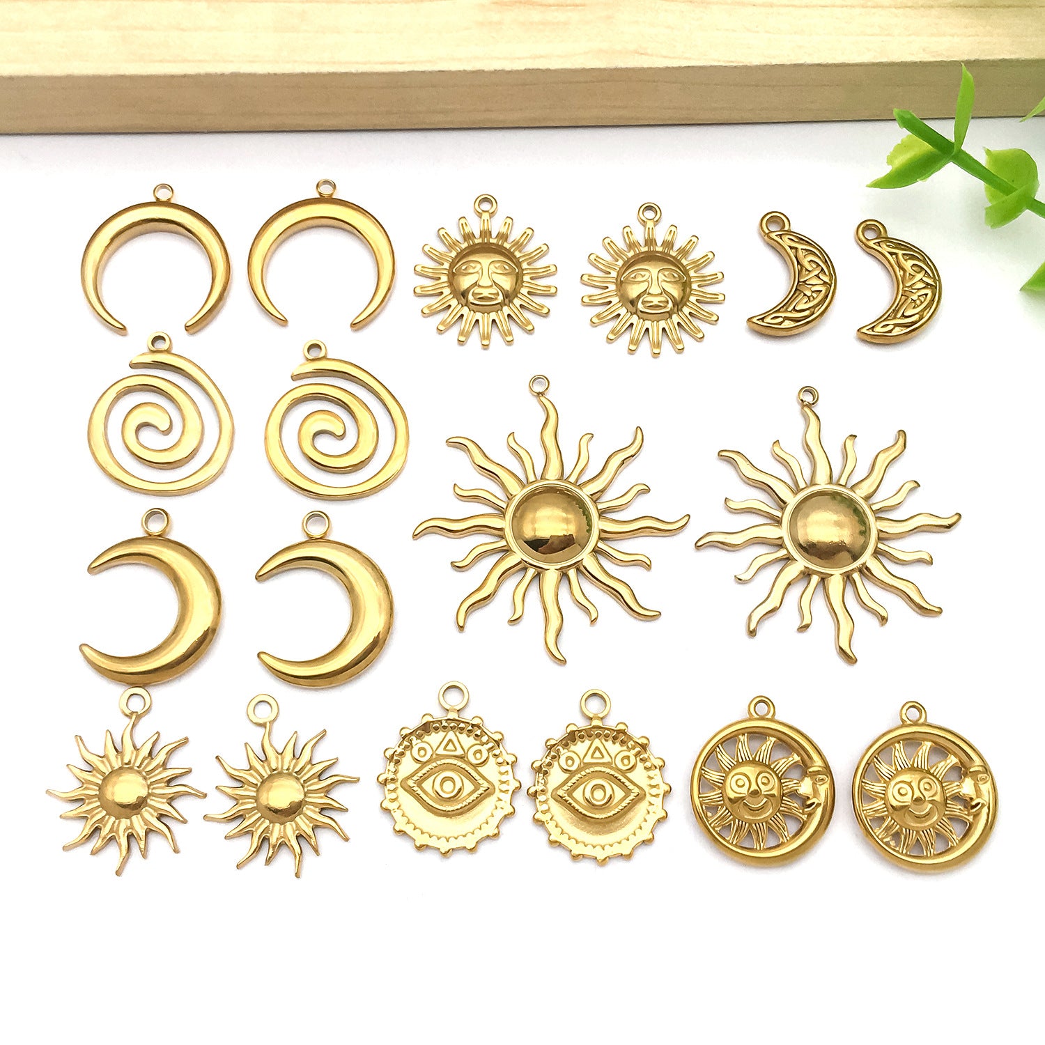 Gold Stainless Steel Sun Moon Evil Eye Charm Pendant for DIY Vintage Bracelet Jewelry