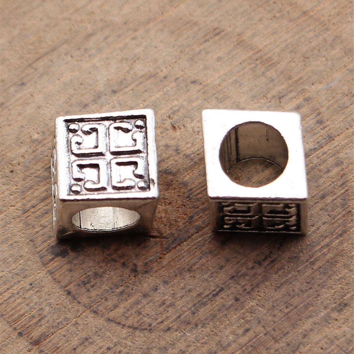 7.8x7.8x7.8mm 1.7g Antique Silver Zinc Alloy Cube Floral Pattern Large Hole Spacer Beads for Bracelet Making