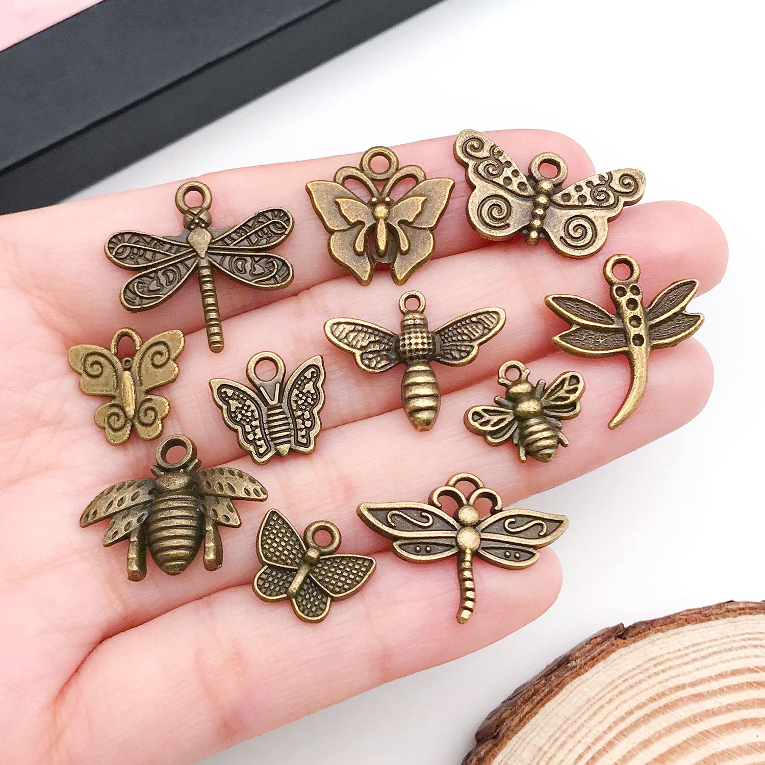 Antique Bronze Zinc Alloy Butterfly Bee Dragonfly Insect Charm Pendant for DIY Jewelry